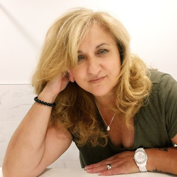 Meet your Posher, Jackie - Picture 1 of 1